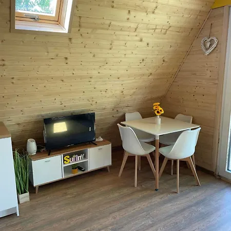 Fecske Chalet *